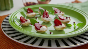 Canapé Caprese